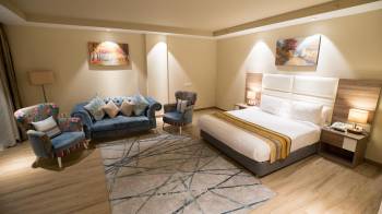 Junior Suite with Sea View10